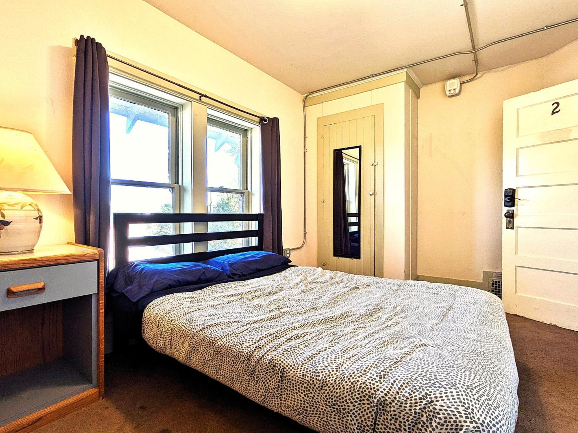 Bunk & Brew Historic Lucas House - Hostel 벤드 외부 사진