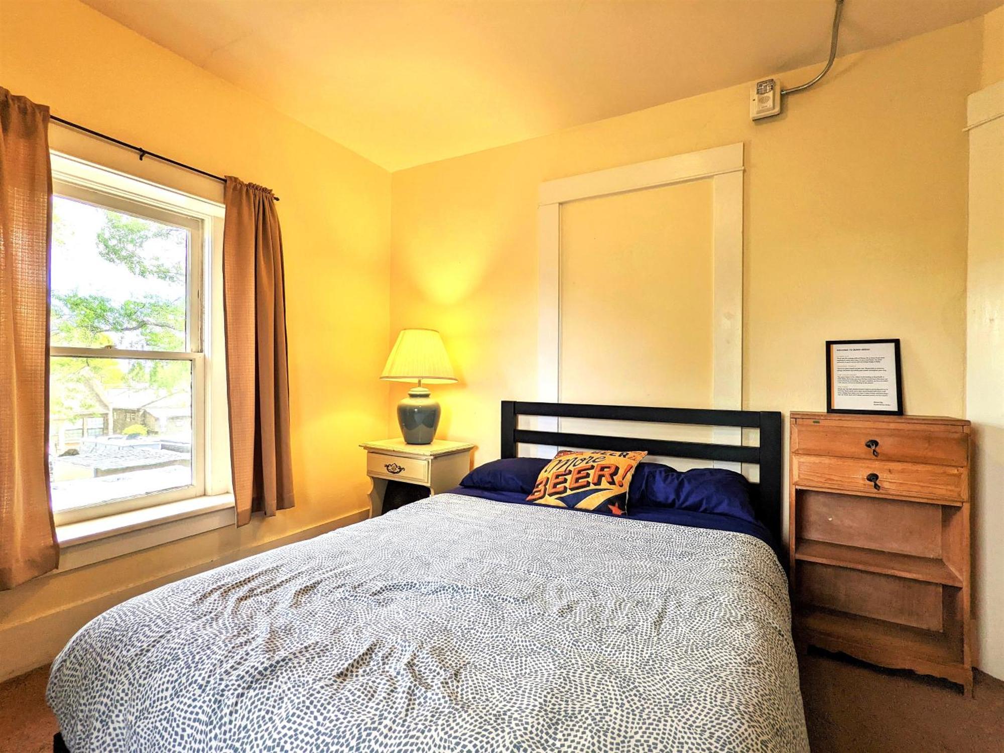 Bunk & Brew Historic Lucas House - Hostel 벤드 외부 사진